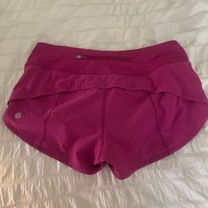 Lululemon SpeedUps 2.5 inseam size 4